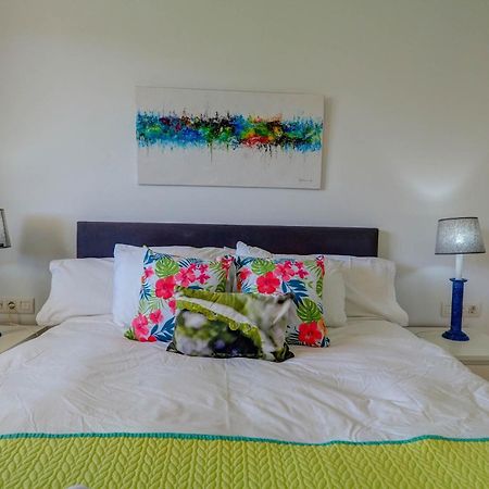 Mediterraneo Seaview Apartment By Hello Homes Ситжес Екстериор снимка