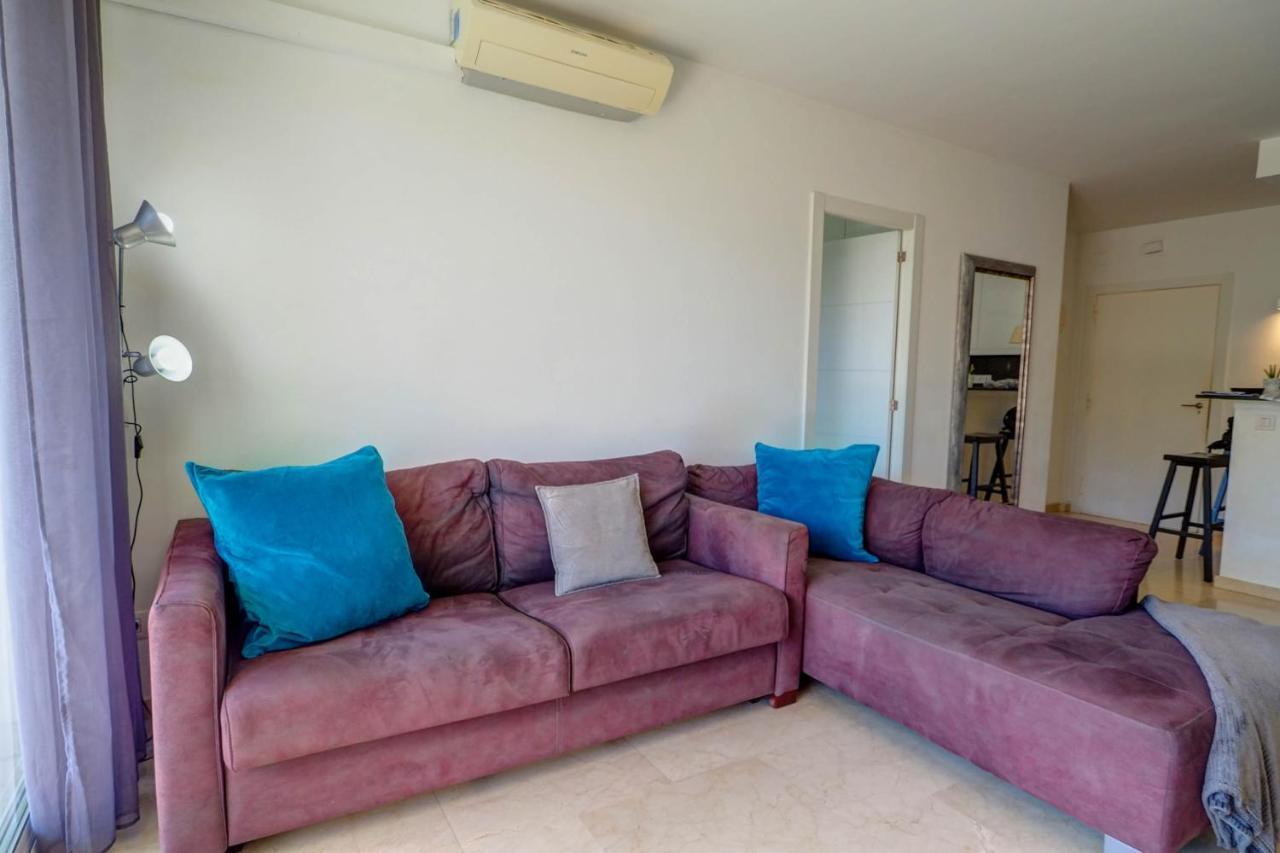 Mediterraneo Seaview Apartment By Hello Homes Ситжес Екстериор снимка