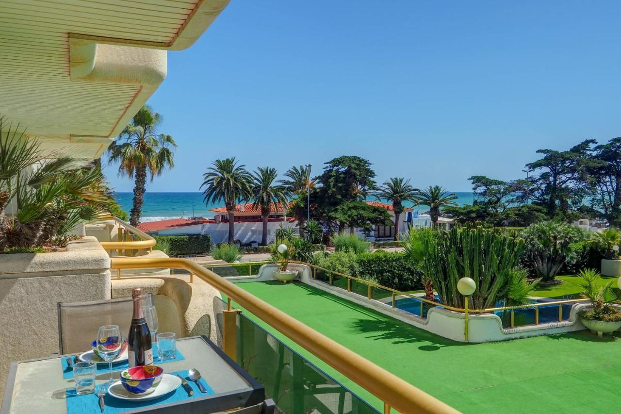 Mediterraneo Seaview Apartment By Hello Homes Ситжес Екстериор снимка
