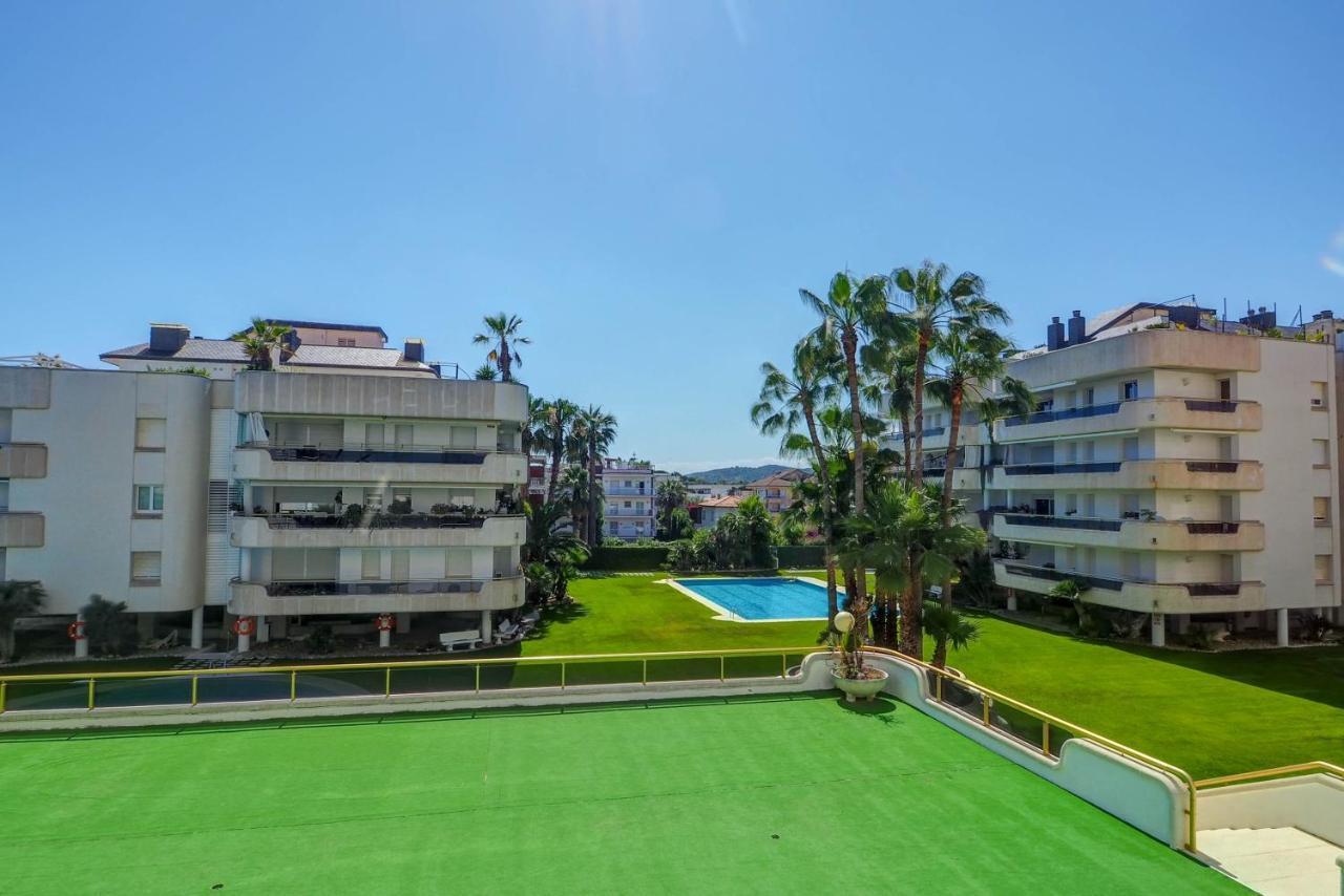 Mediterraneo Seaview Apartment By Hello Homes Ситжес Екстериор снимка