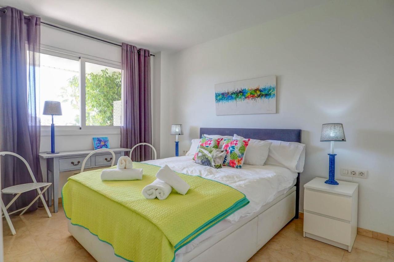 Mediterraneo Seaview Apartment By Hello Homes Ситжес Екстериор снимка